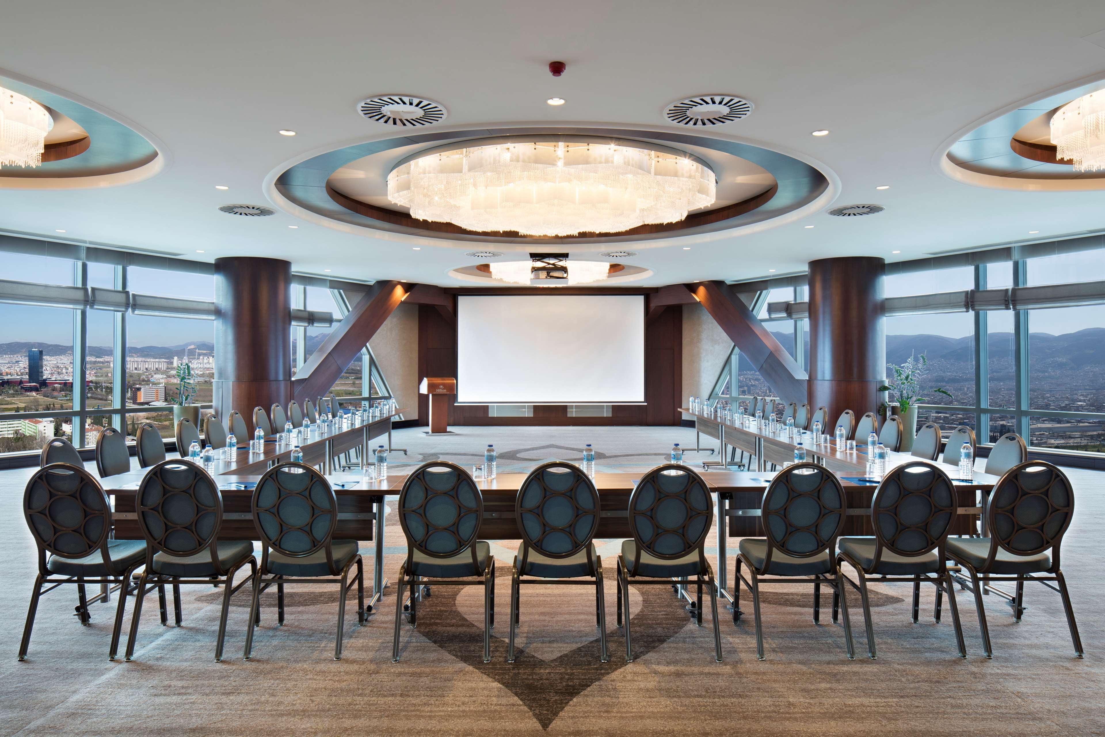 Hilton Bursa Convention Center & Spa Экстерьер фото