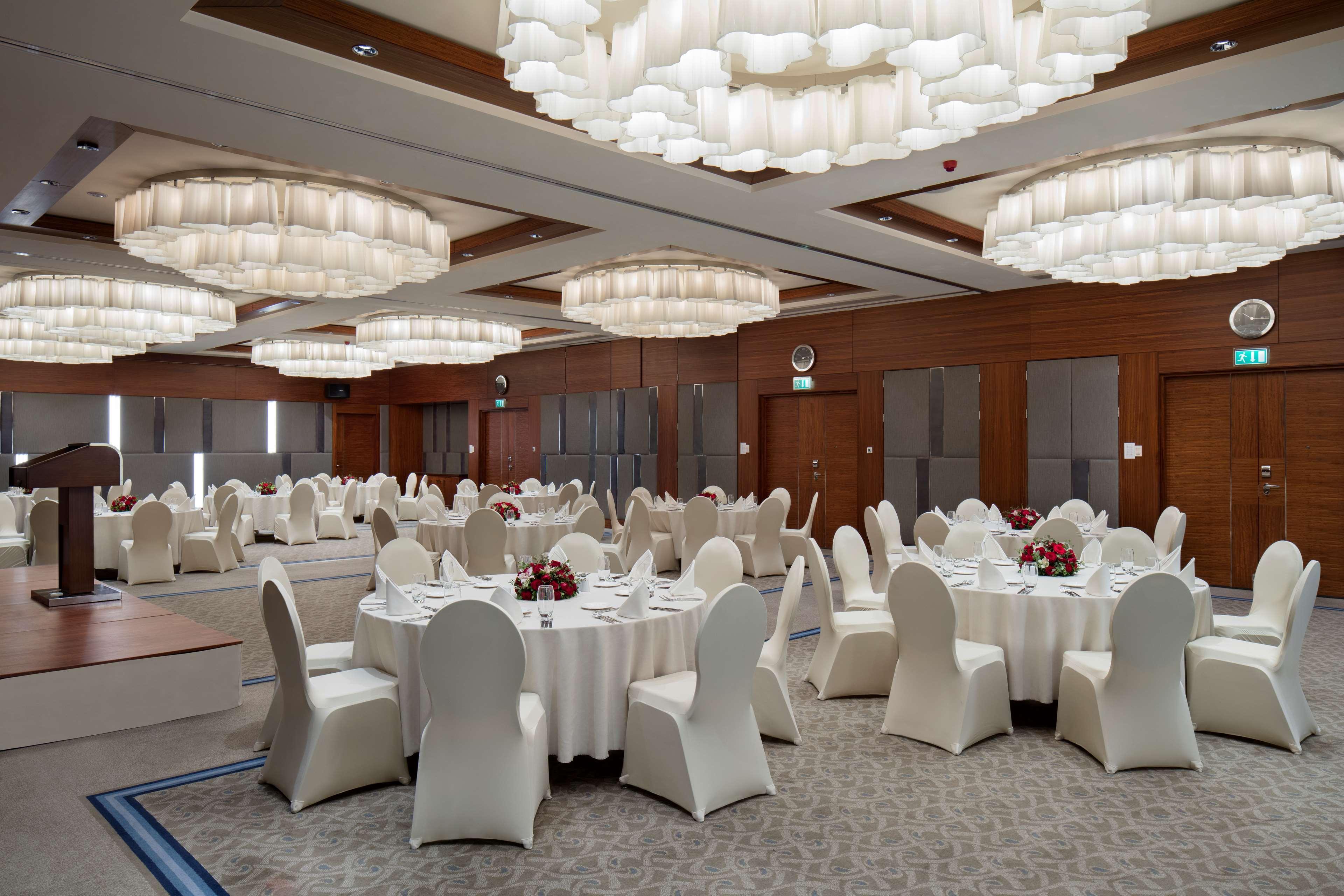 Hilton Bursa Convention Center & Spa Экстерьер фото