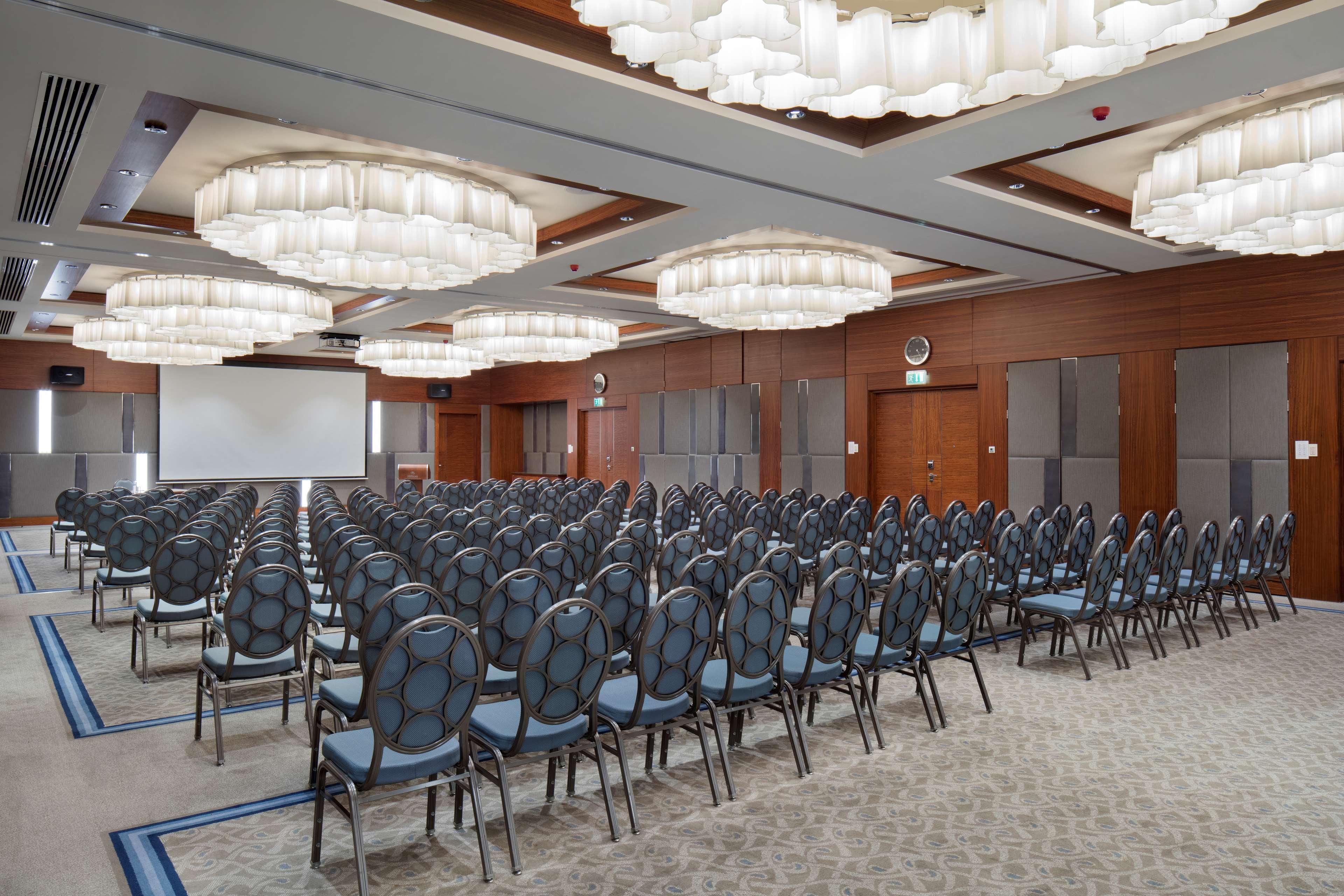 Hilton Bursa Convention Center & Spa Экстерьер фото