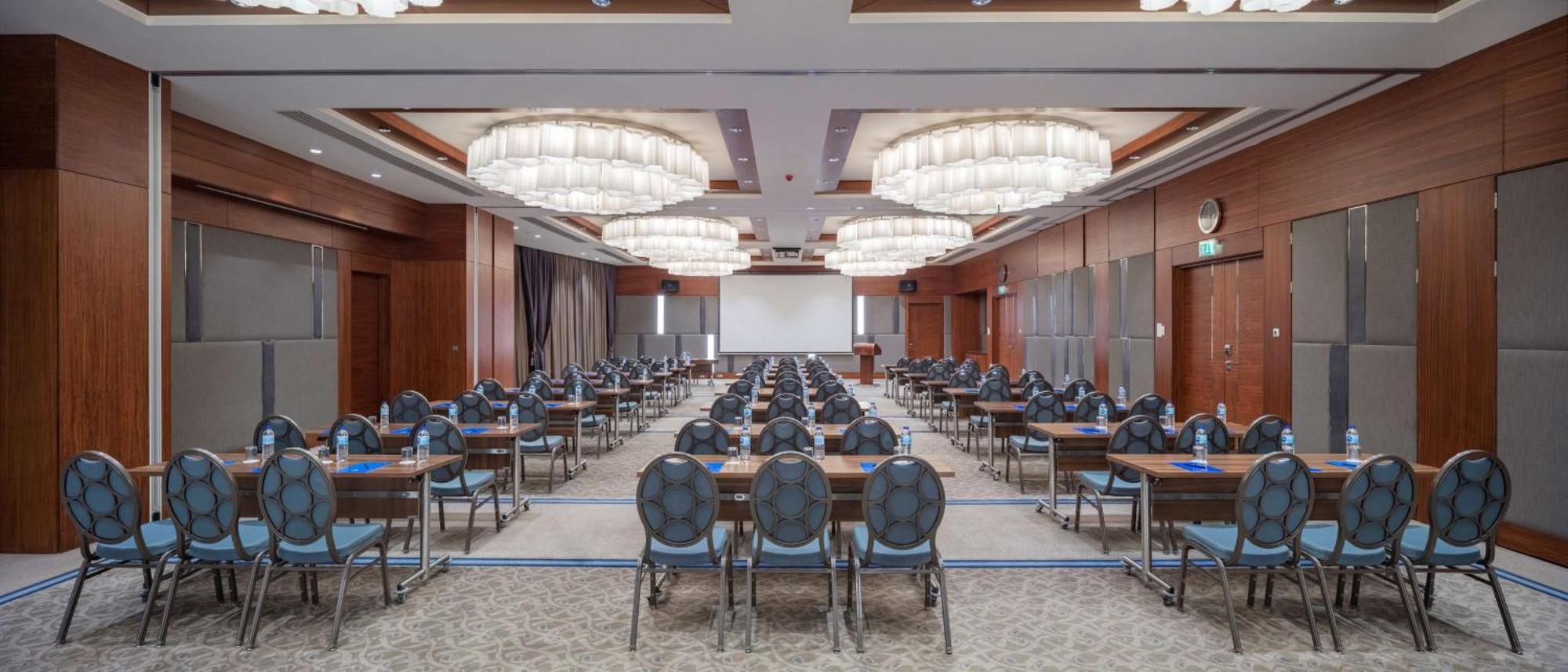 Hilton Bursa Convention Center & Spa Экстерьер фото