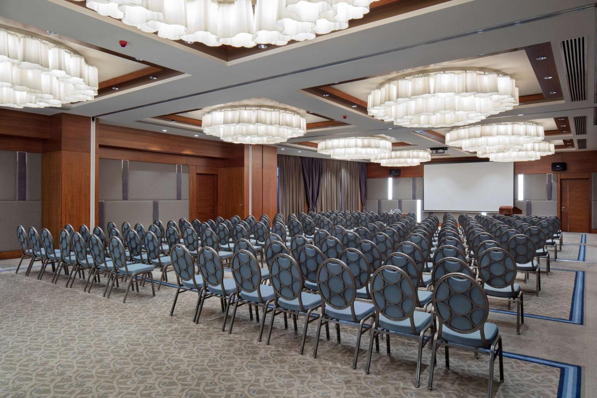 Hilton Bursa Convention Center & Spa Экстерьер фото