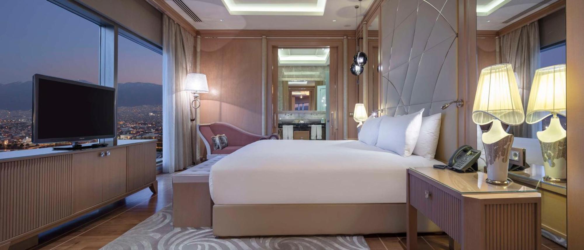 Hilton Bursa Convention Center & Spa Экстерьер фото