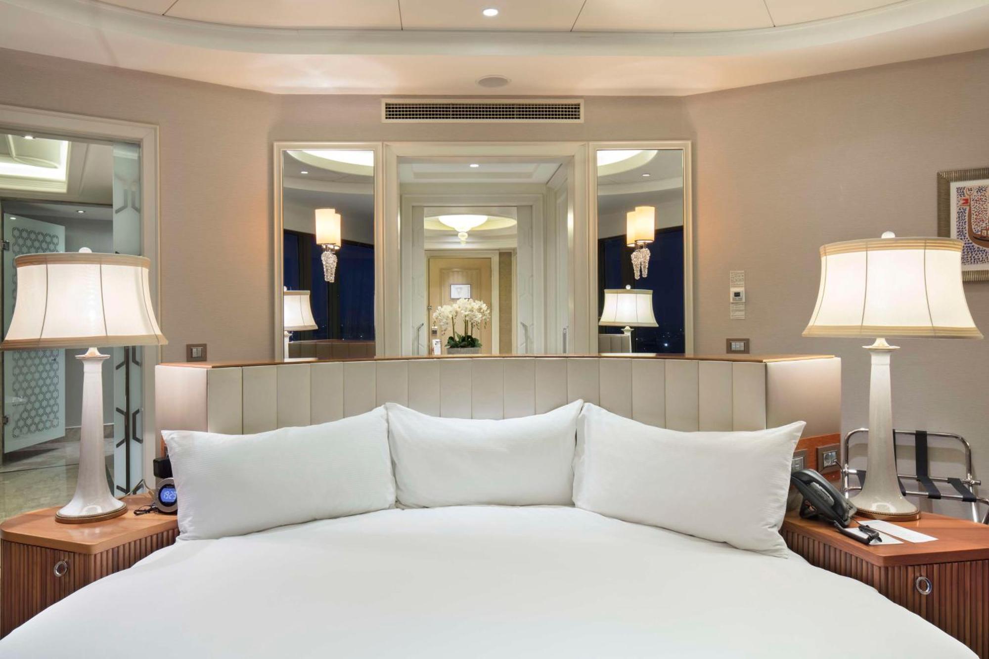 Hilton Bursa Convention Center & Spa Экстерьер фото