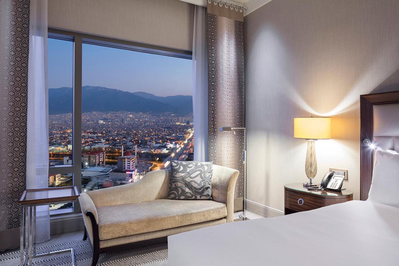 Hilton Bursa Convention Center & Spa Экстерьер фото